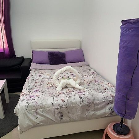 The Purple Place Appartement Abu Dhabi Buitenkant foto