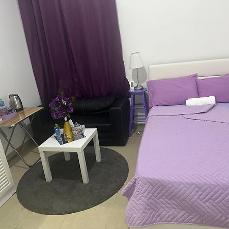 The Purple Place Appartement Abu Dhabi Buitenkant foto