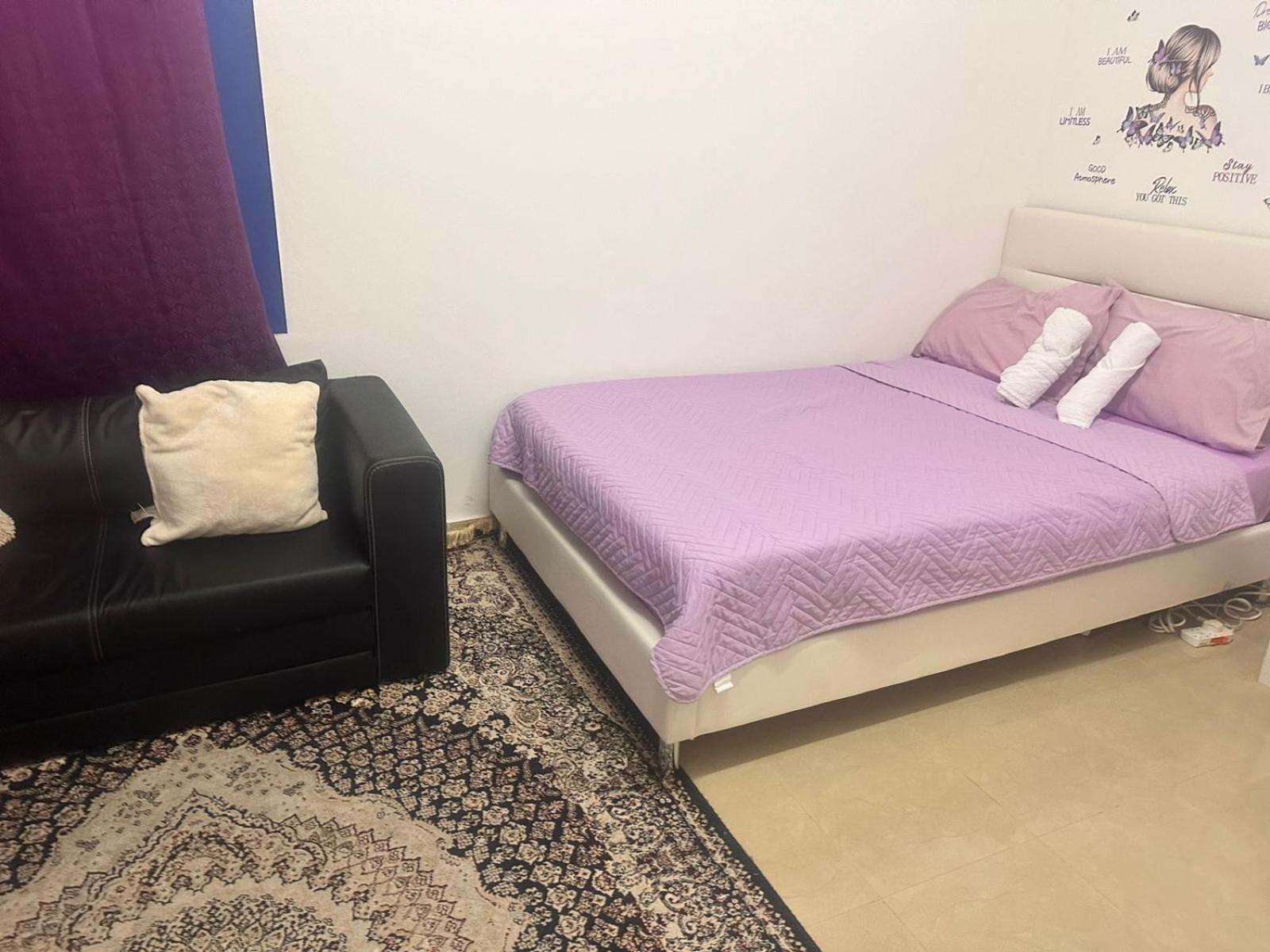 The Purple Place Appartement Abu Dhabi Buitenkant foto